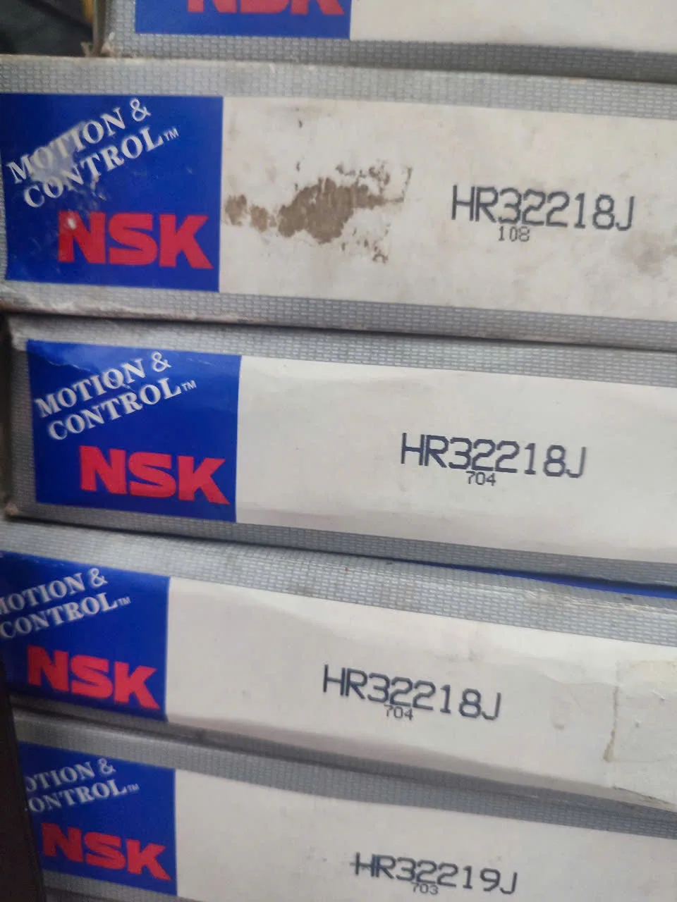 Vòng bi HR32218 J-NSK, HR32219 J NSK